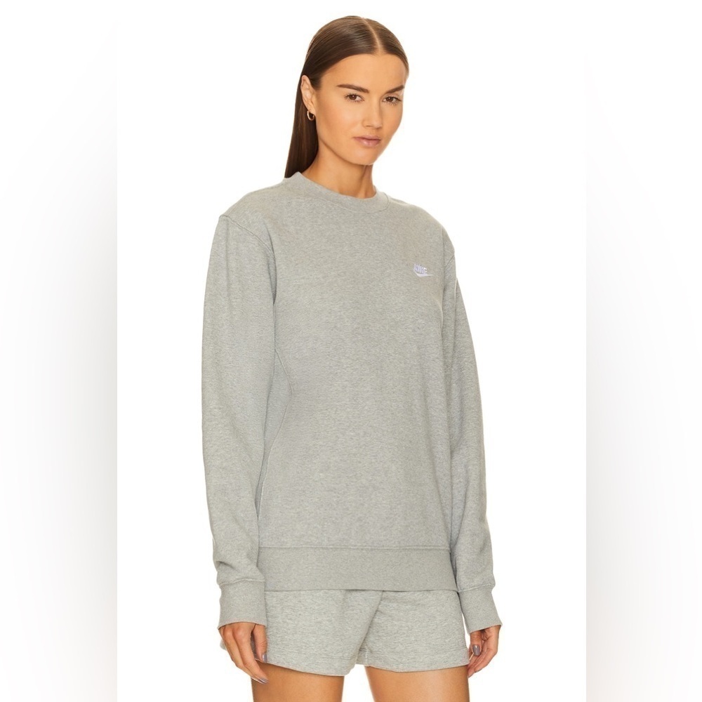 Nike Crew in Dark Grey Heather - Picture 2 of 7